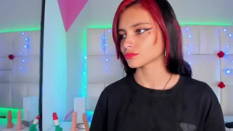 Snapshot of salome_rouse chatting on February 2025 07:56:01 PM Salome Rose online show from February 2025 07:56:01 PM