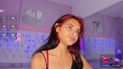 Snapshot of salome_rouse chatting on February 2025 01:33:01 PM Salome Rose online show from February 2025 01:33:01 PM