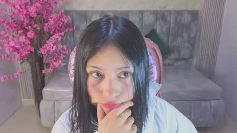 Salome  online show from January 2026 01:04:01 PM