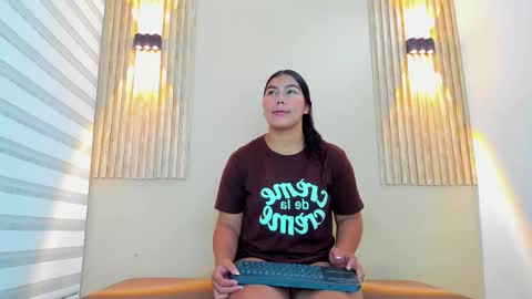 Snapshot of salomee_stone chatting on March 2026 01:04:02 PM SALOME online show from March 2026 01:04:02 PM