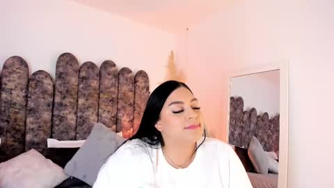 Snapshot of salomesimos1 chatting on September 2025 10:43:01 PM Salome online show from September 2025 10:43:01 PM
