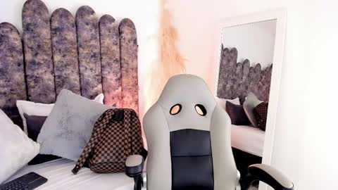 Snapshot of salomesimos1 chatting on September 2025 11:08:02 PM Salome online show from September 2025 11:08:02 PM