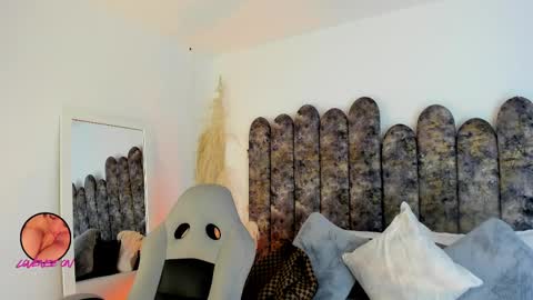 Snapshot of salomesimos1 chatting on October 2025 11:02:01 PM Salome online show from October 2025 11:02:01 PM