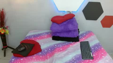 Snapshot of salomeswet chatting on January 2025 07:31:01 AM martina online show from January 2025 07:31:01 AM