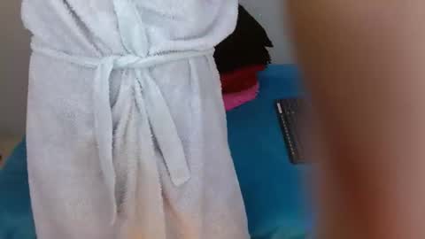 Snapshot of salomeswet chatting on January 2025 01:05:02 PM martina online show from January 2025 01:05:02 PM