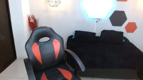 Snapshot of salomeswet chatting on February 2025 01:43:01 AM martina online show from February 2025 01:43:01 AM