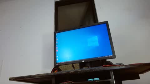 Snapshot of salomeswet chatting on March 2025 05:33:01 AM martina online show from March 2025 05:33:01 AM