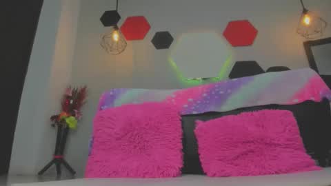 Snapshot of salomeswet chatting on September 2025 03:45:02 AM martina online show from September 2025 03:45:02 AM