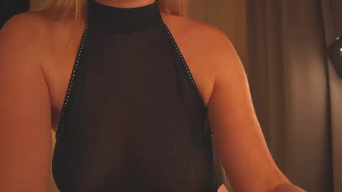 IsaBella-  online show from May 2026 07:56:02 PM