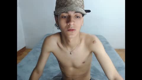 Snapshot of salvatore_cute chatting on October 2025 10:32:02 PM salvatore_cute online show from October 2025 10:32:02 PM