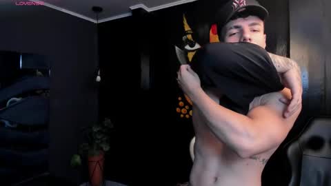 Snapshot of salvatore_damore chatting on October 2025 05:24:02 PM SALVATORE online show from October 2025 05:24:02 PM