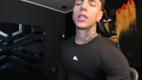 Snapshot of salvatore_damore chatting on October 2025 05:25:02 PM SALVATORE online show from October 2025 05:25:02 PM