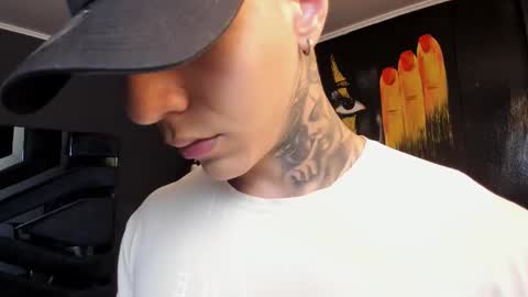 Snapshot of salvatore_damore chatting on October 2025 05:37:02 PM SALVATORE online show from October 2025 05:37:02 PM