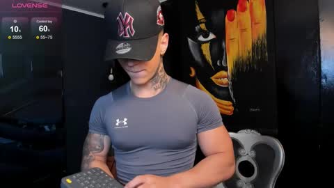 Snapshot of salvatore_damore chatting on October 2025 05:50:02 PM SALVATORE online show from October 2025 05:50:02 PM