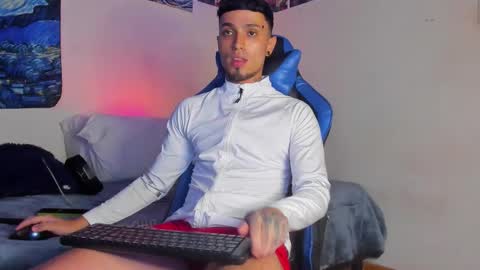 Snapshot of salvatore_dereck chatting on March 2026 01:24:01 AM online show from March 2026 01:24:01 AM