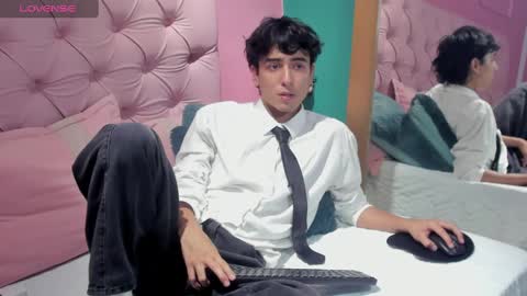 salvatore  online show from December 2024 12:06:02 AM