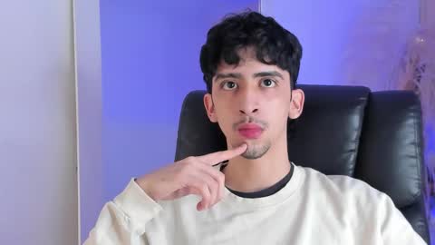 salvatore  online show from October 2025 08:08:01 PM