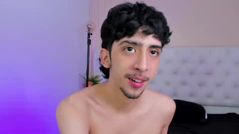 salvatore  online show from October 2025 08:43:02 PM