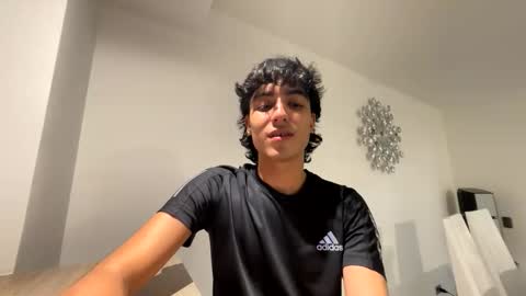 salvatore_montt online show from January 2026 04:04:02 AM