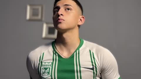 Salvatore online show from January 2026 03:00:02 AM