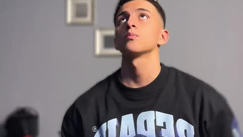 Snapshot of salvatore_romanoo chatting on March 2026 07:15:01 AM Salvatore online show from March 2026 07:15:01 AM