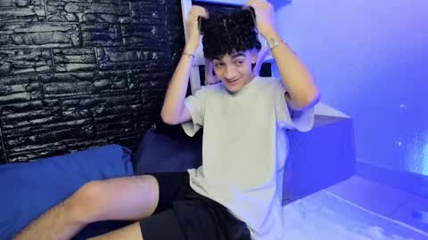 Snapshot of sam__cute chatting on February 2025 02:40:01 AM sam__cute online show from February 2025 02:40:01 AM