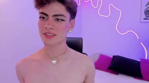 Sam Clark online show from November 2025 02:31:02 AM