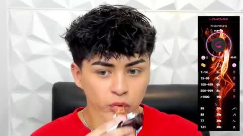 Snapshot of sam_daves_ chatting on November 2025 02:24:02 PM Sam online show from November 2025 02:24:02 PM