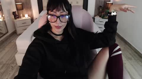 SAM MANSON online show from January 2025 03:31:02 PM