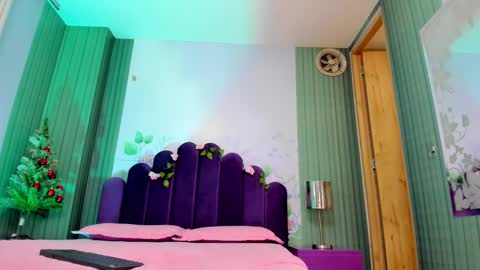 sam_naughty18 online show from December 2024 04:28:01 PM