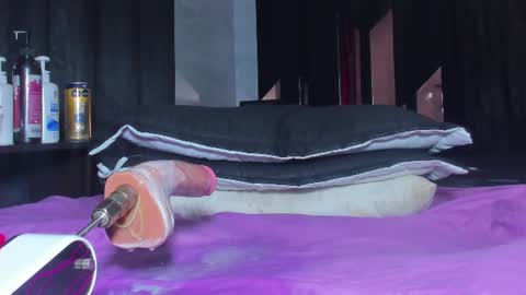 sam_naughty18 online show from June 2026 02:30:01 PM