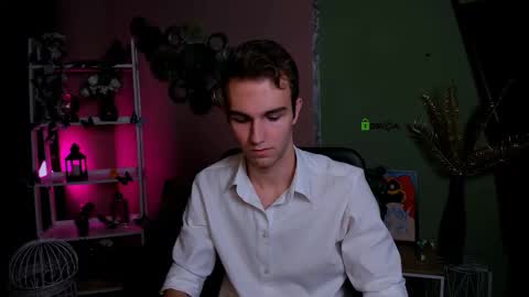 Sam online show from November 2025 09:08:01 PM