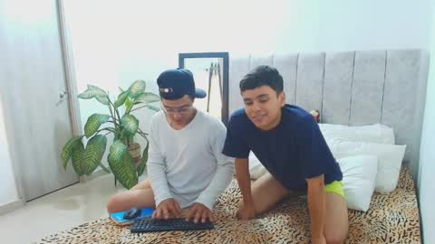 sam_tnt9 online show from March 2026 05:47:01 PM