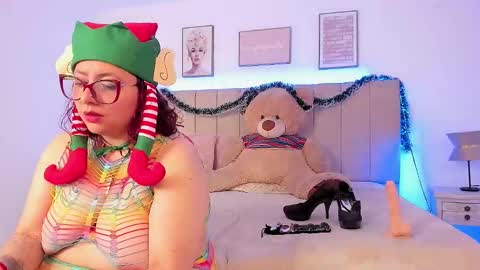 Snapshot of sam_von_tess chatting on December 2025 07:53:02 PM Samantha online show from December 2025 07:53:02 PM