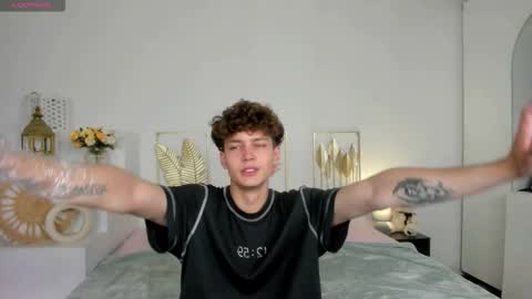 Sam online show from September 2025 01:48:02 PM