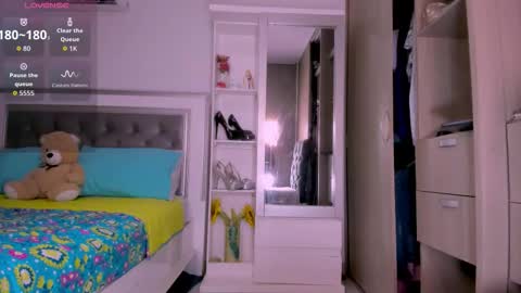 Snapshot of samanta_65 chatting on October 2025 01:36:02 AM carolina online show from October 2025 01:36:02 AM