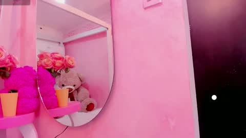 samanta__milk online show from October 2025 05:13:01 PM