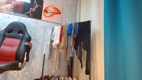 Snapshot of samanta_brownn_ chatting on February 2026 11:18:01 AM samanta online show from February 2026 11:18:01 AM