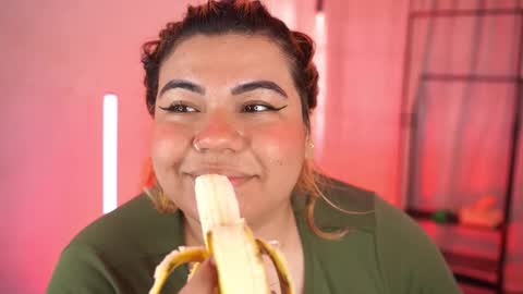 Snapshot of samanta_cutee1 chatting on February 2026 01:12:02 PM SAMANTA online show from February 2026 01:12:02 PM