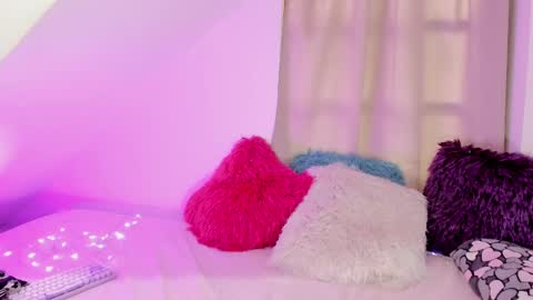 Samanta online show from March 2025 08:53:02 PM