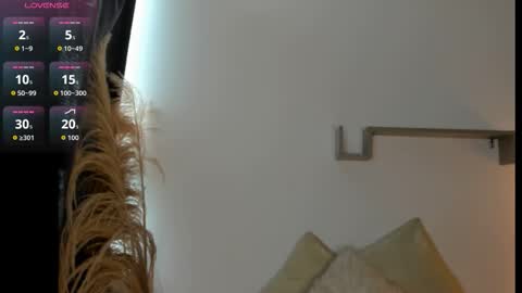 Snapshot of samanta_monroe4 chatting on November 2025 12:07:01 PM samanta online show from November 2025 12:07:01 PM