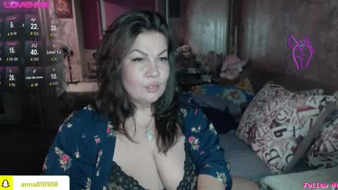 Snapshot of samanta_shy chatting on October 2025 03:01:02 PM Marry online show from October 2025 03:01:02 PM