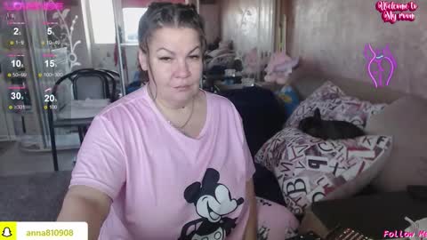 Snapshot of samanta_shy chatting on October 2025 09:22:01 AM Marry online show from October 2025 09:22:01 AM