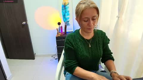 Samanta Stone online show from November 2025 09:38:02 PM