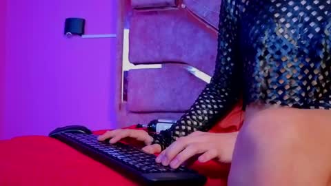 Snapshot of samantaa_liov chatting on April 2026 08:57:02 PM samantaa_liov online show from April 2026 08:57:02 PM