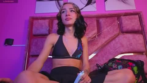 Snapshot of samantaa_liov chatting on May 2026 07:44:02 PM samantaa_liov online show from May 2026 07:44:02 PM