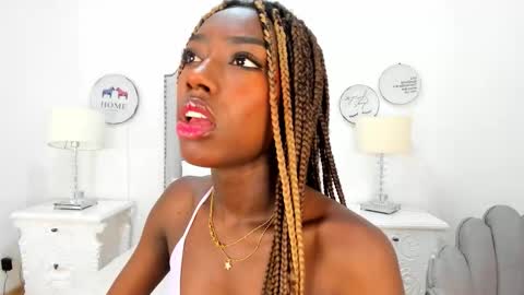 Snapshot of samantamarquez chatting on October 2025 08:07:02 PM Samanta online show from October 2025 08:07:02 PM