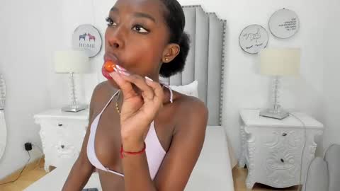 Snapshot of samantamarquez chatting on November 2025 07:57:02 PM Samanta online show from November 2025 07:57:02 PM