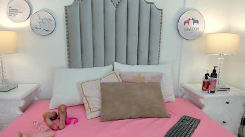 Snapshot of samantamarquez chatting on December 2025 07:43:02 PM Samanta online show from December 2025 07:43:02 PM