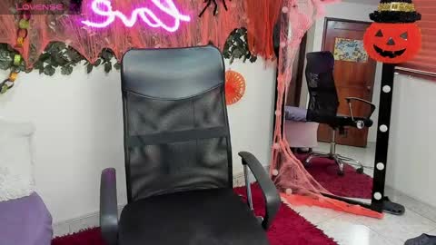 Snapshot of samantaortiz_ chatting on October 2025 08:21:02 PM samantaortiz_ online show from October 2025 08:21:02 PM